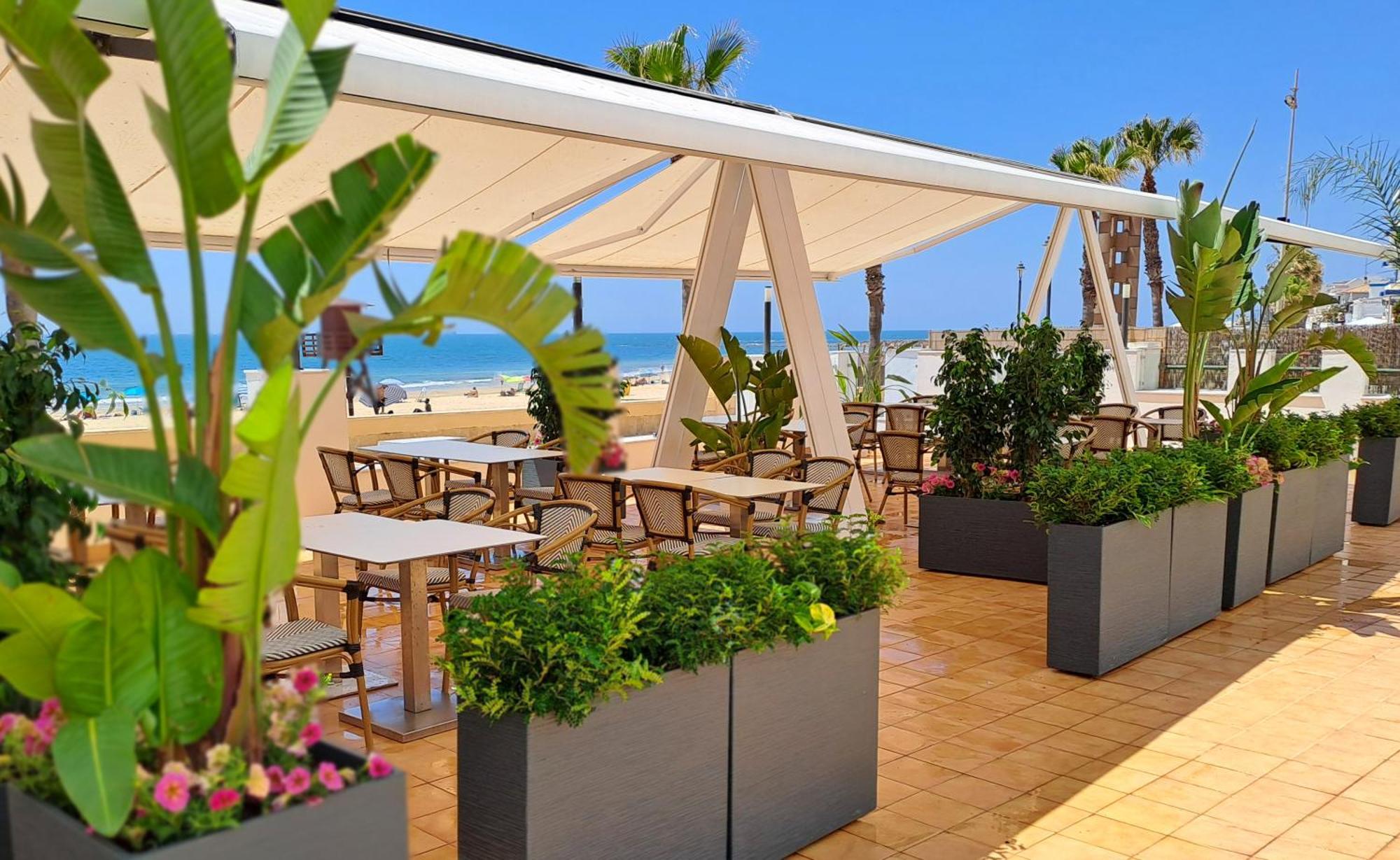 Hotel Vertice Chipiona Mar Exterior photo
