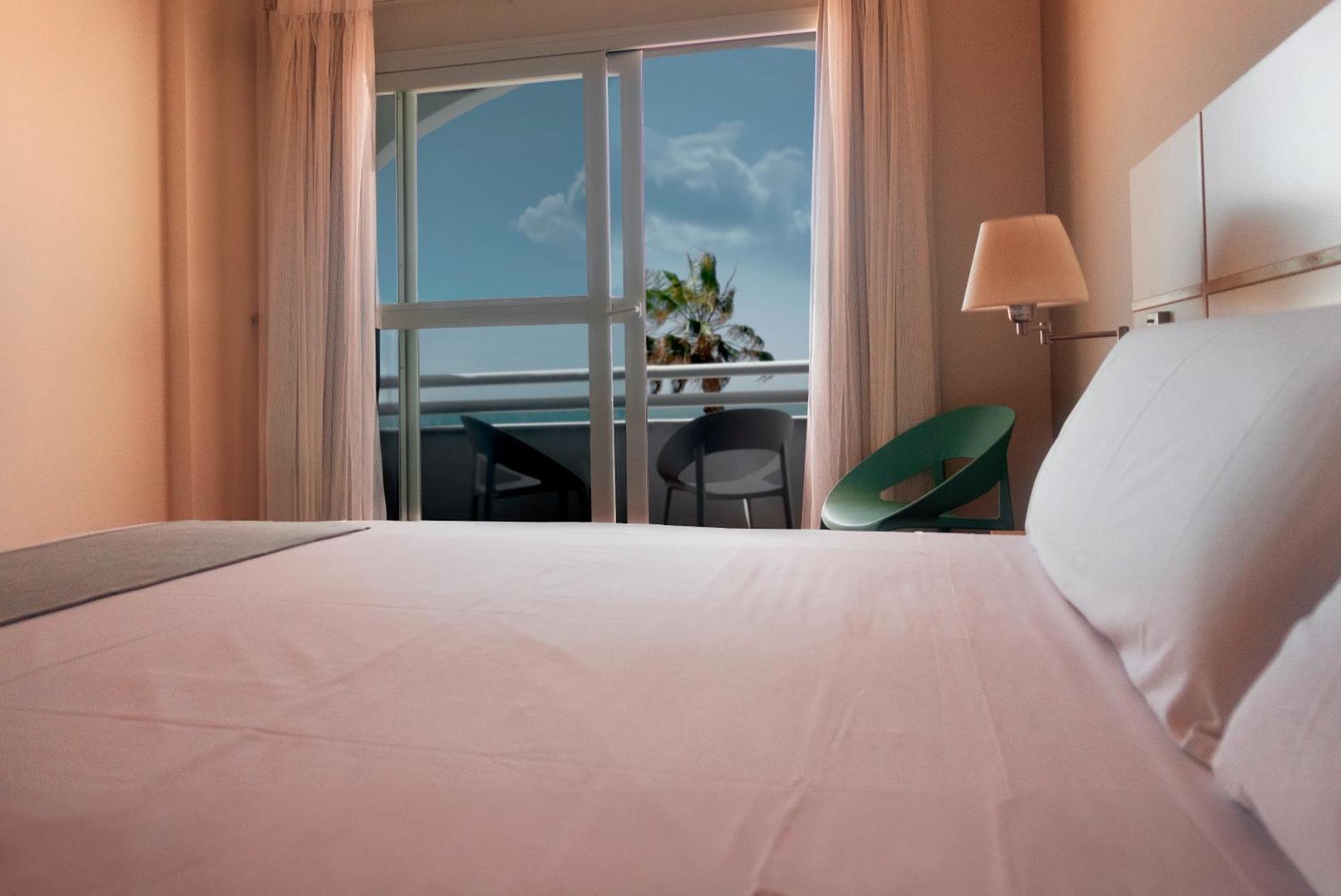 Hotel Vertice Chipiona Mar Exterior photo